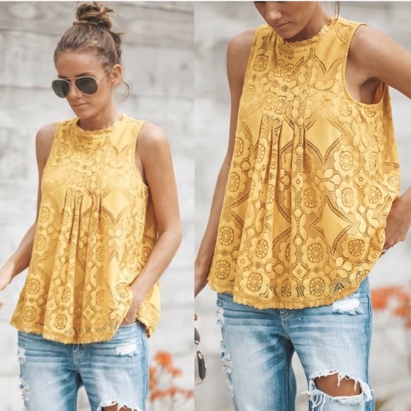 Tops - HPx5 Sunny yellow lace top